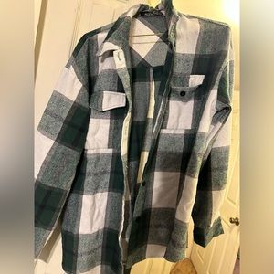 Women’s Flannel Lot L/XL
